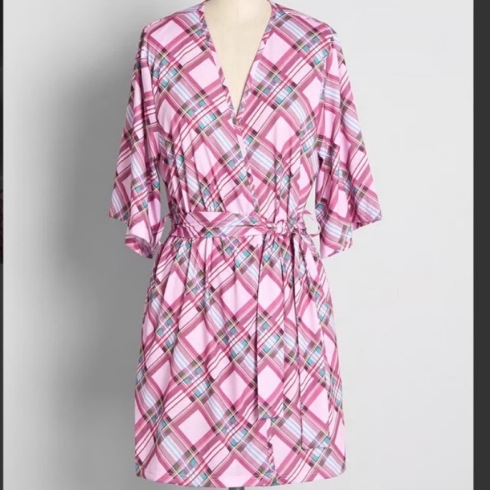 NWT Modcloth Lively Lounging Pink Plaid Robe Size S/M